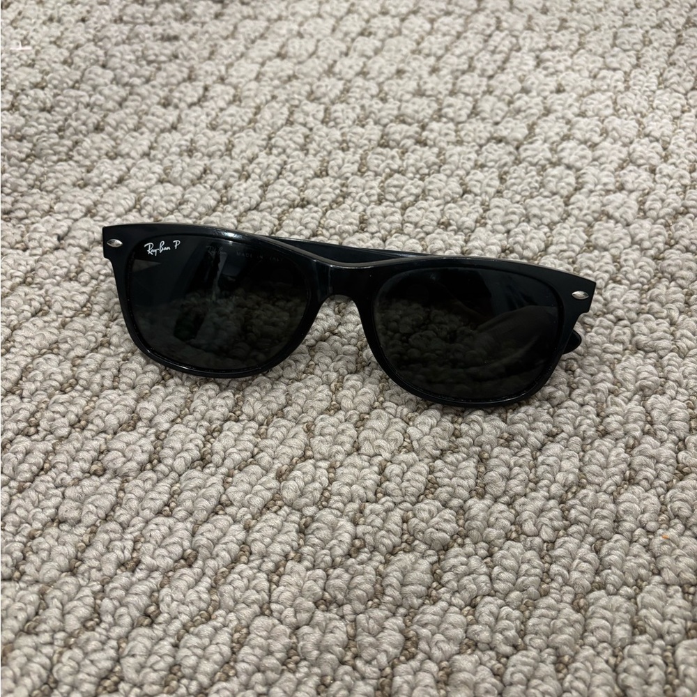 Black polarized sunglasses